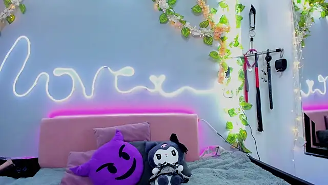 Snapshot of YouliteSllut2 chatting on January 16, 2025, 8:46 pm YouliteSllut2 online show from January 16, 2025, 8:46 pm