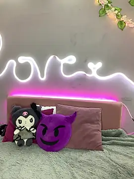 Snapshot of YouliteSllut2 chatting on March 5, 2025, 2:57 am YouliteSllut2 online show from March 5, 2025, 2:57 am