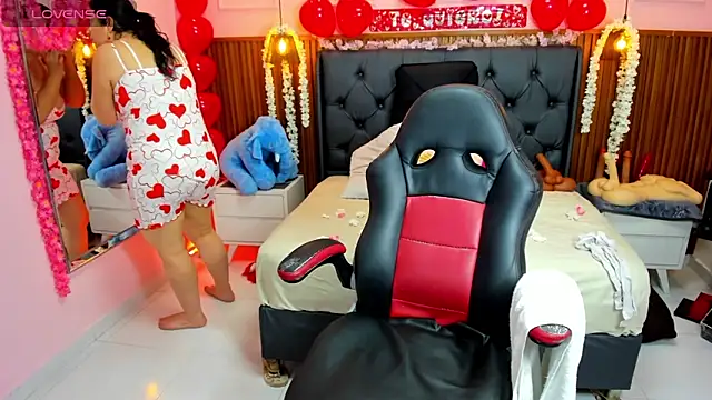 Snapshot of MEYLAGIA chatting on February 14, 2026, 3:47 am MEYLAGIA online show from February 14, 2026, 3:47 am