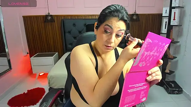 Snapshot of MEYLAGIA chatting on February 21, 2026, 3:18 am MEYLAGIA online show from February 21, 2026, 3:18 am