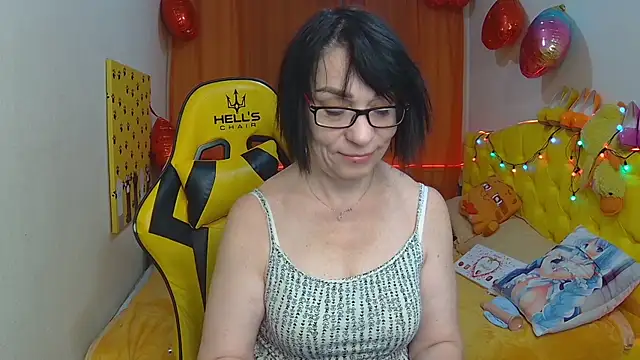 SandraHormas online show from March 5, 2025, 5:18 pm