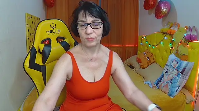 SandraHormas online show from March 9, 2025, 5:17 pm