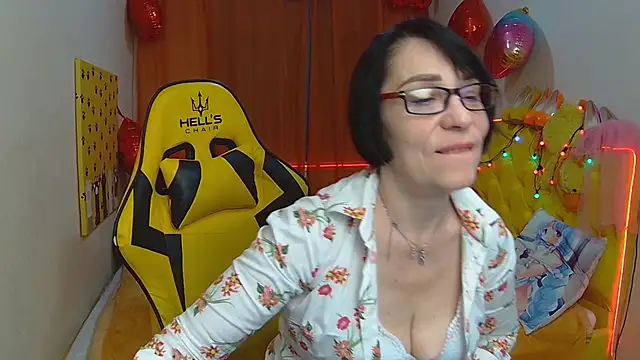 SandraHormas online show from March 16, 2025, 10:55 am