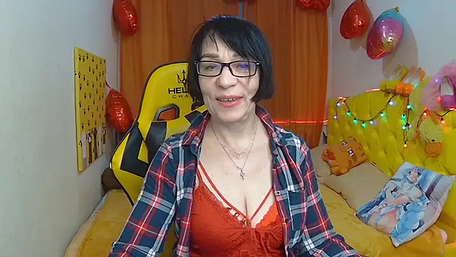SandraHormas online show from March 21, 2025, 10:50 am