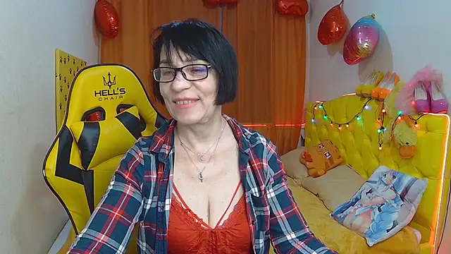 SandraHormas online show from March 21, 2025, 5:02 pm