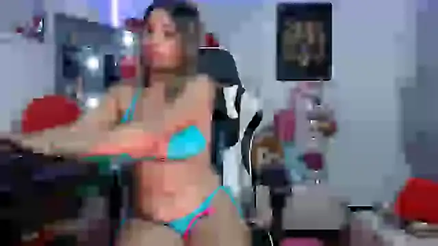 Snapshot of sexy_bunny_hot chatting on March 11, 2025, 5:02 pm sexy bunny hot online show from March 11, 2025, 5:02 pm