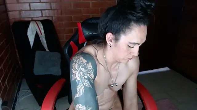 dannafitness online show from January 31, 2025, 9:37 pm