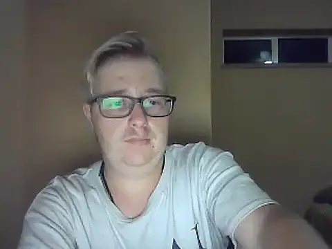 bisexualboy05 online show from January 13, 2025, 8:58 pm