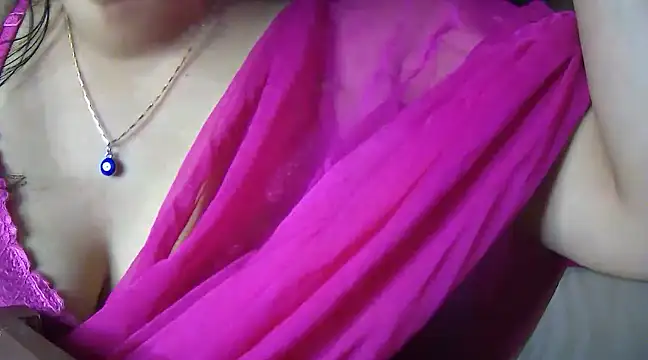 Snapshot of LOVERIAKOL chatting on January 22, 2025, 5:28 pm LOVERIAKOL online show from January 22, 2025, 5:28 pm