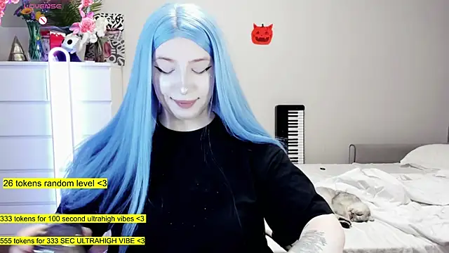 aya katana online show from November 20, 2025, 1:44 pm