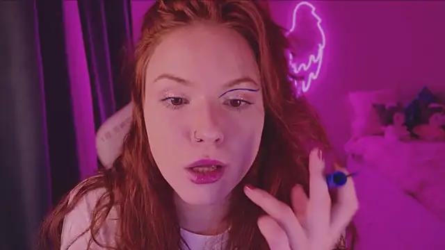 Elsie Ginger online show from December 14, 2024, 11:56 pm