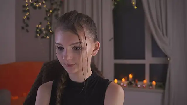 CindyGarrison online show from October 29, 2025, 1:30 am