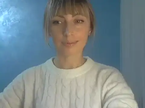 EffectMaya online show from December 9, 2024, 7:07 pm