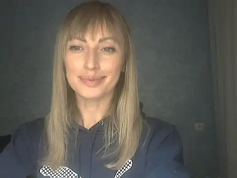 EffectMaya online show from December 2, 2025, 8:04 pm