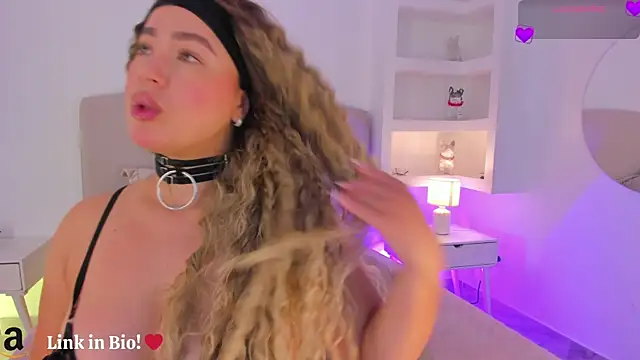 Snapshot of nathalynbarnes chatting on November 25, 2025, 10:59 am nathalynbarnes online show from November 25, 2025, 10:59 am