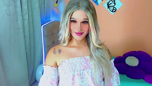 Snapshot of TaylorMon chatting on November 5, 2025, 1:27 am TaylorMon online show from November 5, 2025, 1:27 am