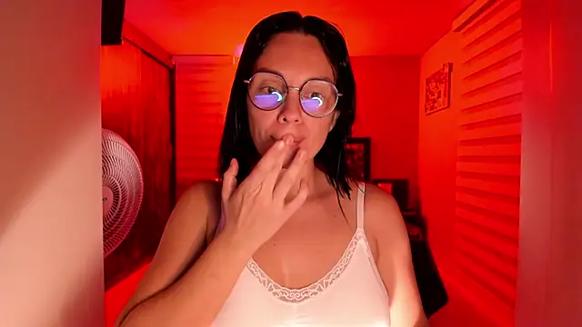 anabel 025 online show from December 23, 2025, 1:03 am