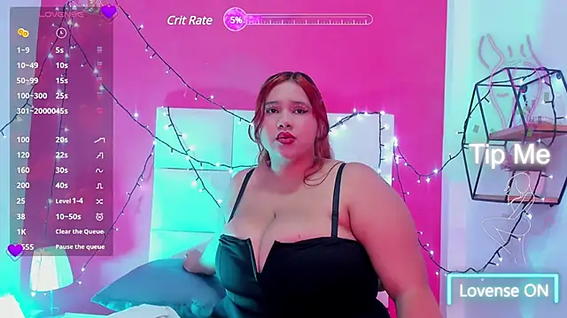 Snapshot of Alanna_hot3 chatting on February 28, 2025, 7:35 pm Alanna hot3 online show from February 28, 2025, 7:35 pm