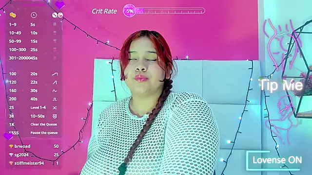 Snapshot of Alanna_hot3 chatting on March 9, 2025, 2:32 pm Alanna hot3 online show from March 9, 2025, 2:32 pm