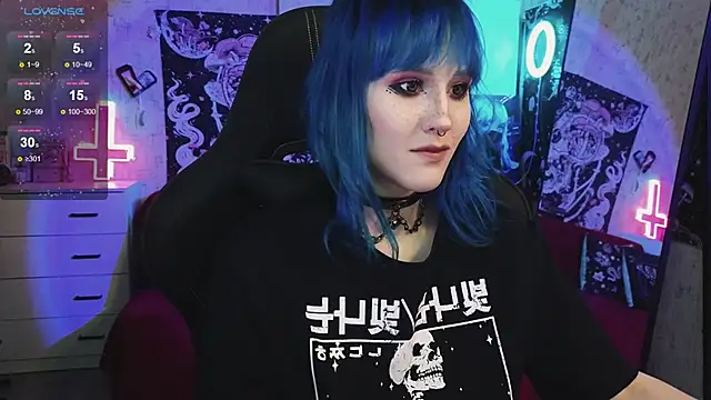 little Elika online show from March 7, 2025, 9:17 pm