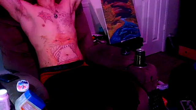 Snapshot of TheOneYouLove69 chatting on March 19, 2025, 12:59 am TheOneYouLove69 online show from March 19, 2025, 12:59 am