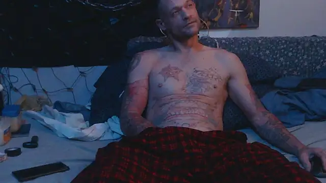 Snapshot of TheOneYouLove69 chatting on November 28, 2025, 3:53 am TheOneYouLove69 online show from November 28, 2025, 3:53 am