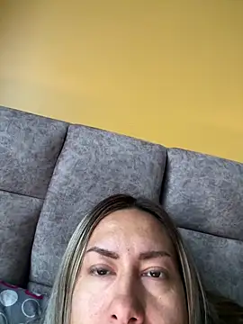 xLadyScarlettx online show from February 13, 2025, 8:13 pm