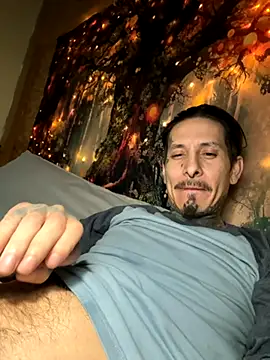 Snapshot of NutP619 chatting on December 4, 2025, 6:44 am NutP619 online show from December 4, 2025, 6:44 am