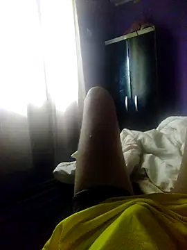 lorraine alves ferreira online show from November 5, 2025, 4:29 pm