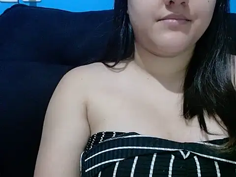 luckygirl111 online show from November 5, 2025, 4:40 pm