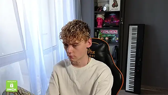 Keytaro online show from September 19, 2025, 8:16 am