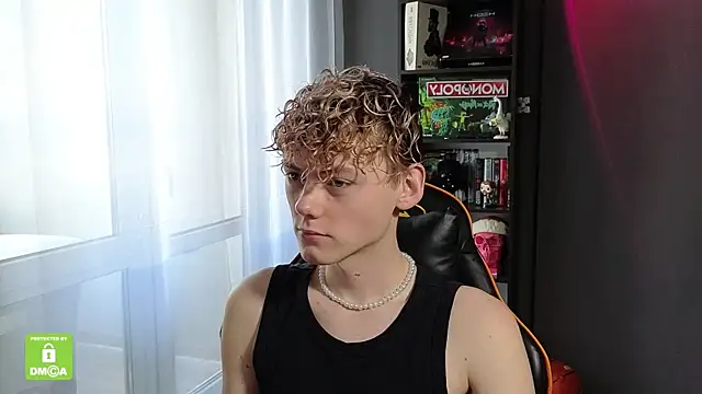 Keytaro online show from October 10, 2025, 4:44 am