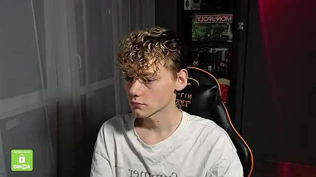 Keytaro online show from October 21, 2025, 11:49 pm