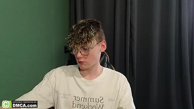 Keytaro online show from February 11, 2026, 11:26 am