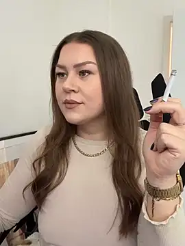 Snapshot of Fancy-Francy chatting on December 4, 2025, 1:42 pm Fancy-Francy online show from December 4, 2025, 1:42 pm