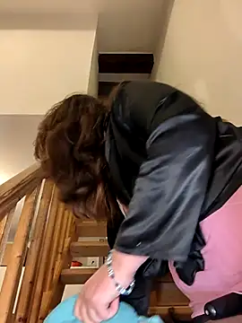 Snapshot of Candy-Desire chatting on February 14, 2025, 7:54 pm Candy-Desire online show from February 14, 2025, 7:54 pm