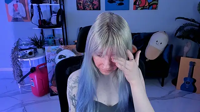 LexiWenford online show from November 6, 2025, 2:56 am