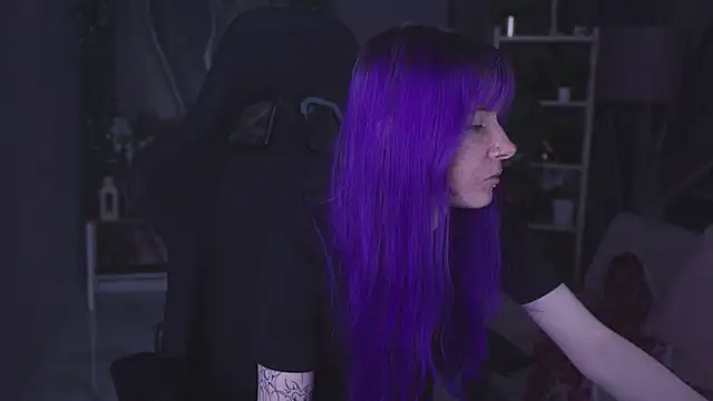 LexiWenford online show from February 2, 2026, 2:43 am