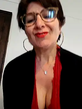 Viola8p online show from May 14, 2026, 2:57 pm