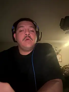 Snapshot of Detodo27 chatting on March 17, 2026, 12:26 am Detodo27 online show from March 17, 2026, 12:26 am