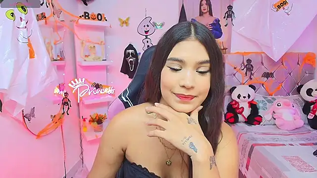 imsofy  online show from October 7, 2025, 9:01 pm