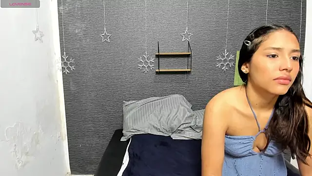 monse 02 online show from January 20, 2025, 2:03 pm