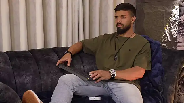 DannSaenz online show from November 15, 2025, 5:20 pm