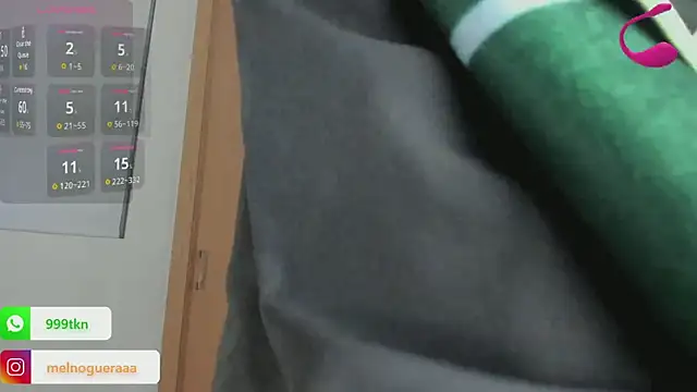 DanielaSaenz0 online show from October 22, 2025, 1:17 am