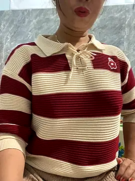 Linaannn online show from November 23, 2025, 11:48 pm