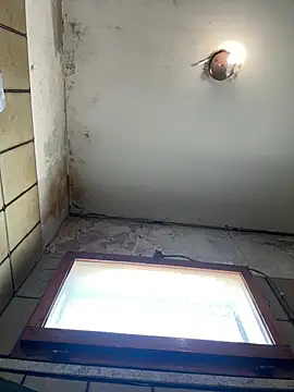 Lilyassjdhz online show from April 22, 2026, 1:34 pm
