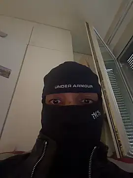 Snapshot of esteraulxxx chatting on February 19, 2026, 9:27 am esteraulxxx online show from February 19, 2026, 9:27 am