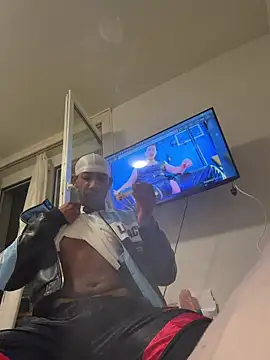 Snapshot of esteraulxxx chatting on February 21, 2026, 8:21 pm esteraulxxx online show from February 21, 2026, 8:21 pm