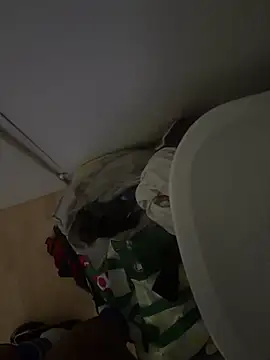 Snapshot of esteraulxxx chatting on February 22, 2026, 8:24 am esteraulxxx online show from February 22, 2026, 8:24 am