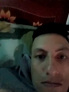 alexmoragomez online show from March 6, 2026, 9:33 pm